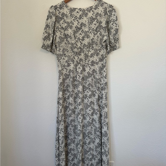 Madewell Women’s 12 Puff-Sleeve V-Neck Midi Dress in Floral NWT $158 - Picture 9 of 12